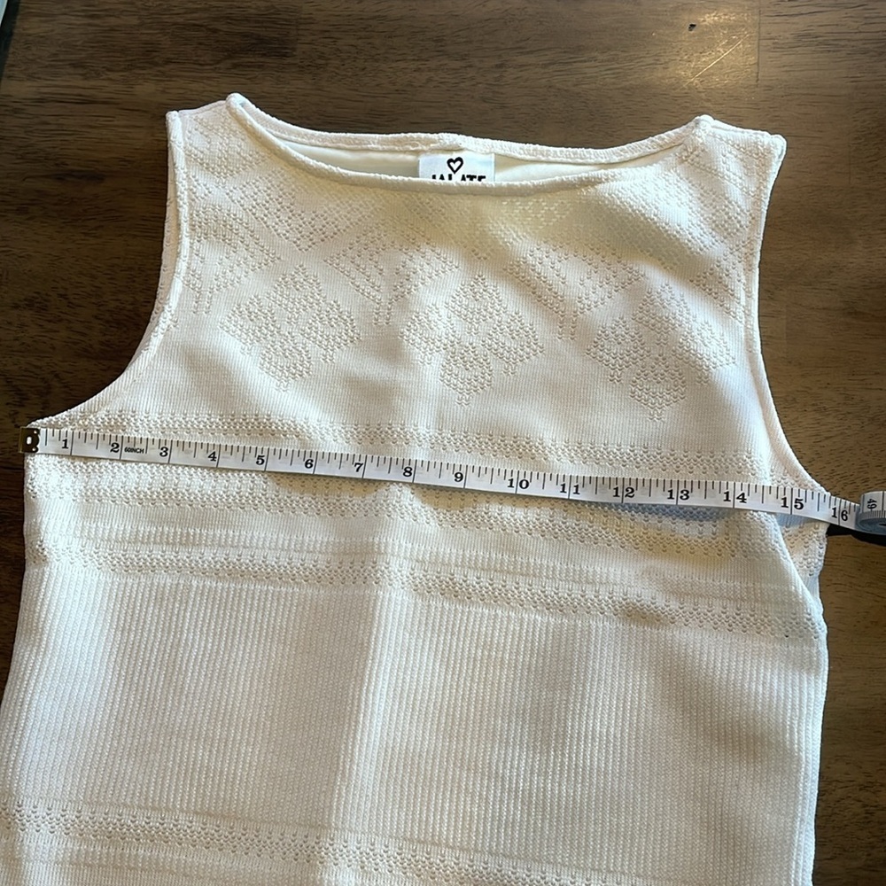 Jalate Elegant White Sleeveless Dress​​​​​ - Picture 7 of 9